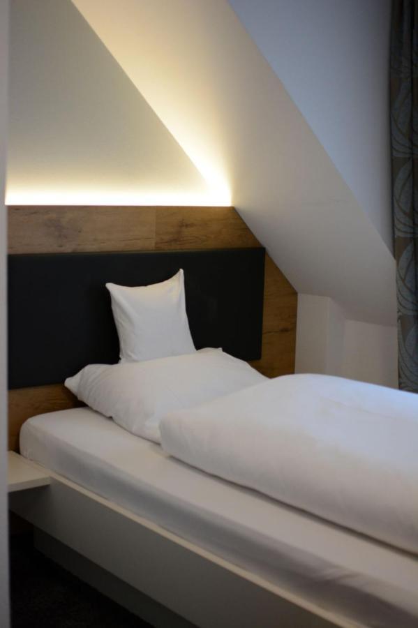 Отель Krone Am Fluss - 3*